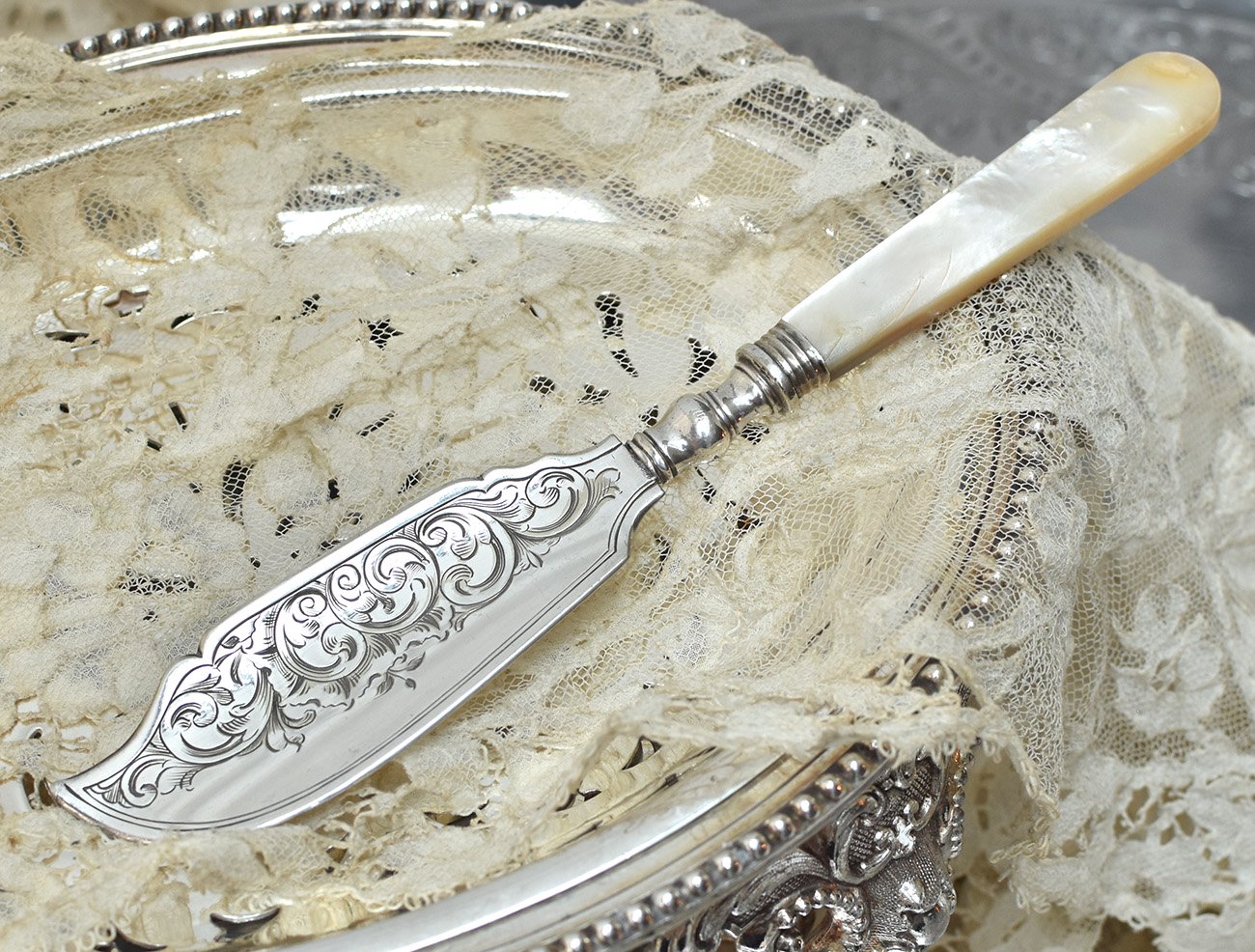 英国製 銀製 ティーポット  銀器 食器 ライオンパサント 刻印