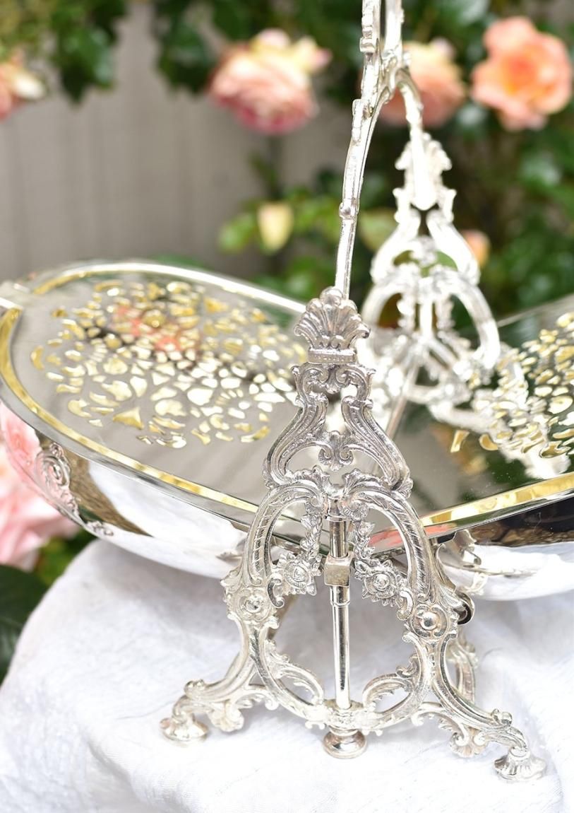 英国アンティーク銀器【シルバープレート】美装飾 ビスケット