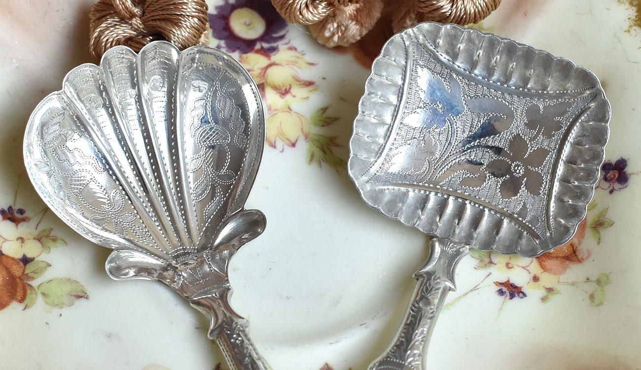 純銀】1822年 スクエア型キャディースプーン - Edwardian Dreams