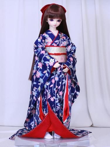 彩花 ドールのための着物と衣裳