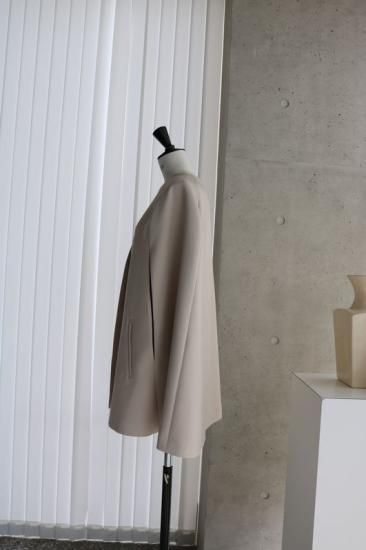 23-02 シンプルケープジャケット - MAISON de R 23-02 シンプルケープジャケット - MAISON de R