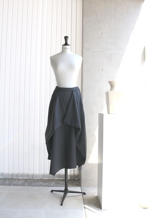 【新品未使用】origamiスカート（un3d）
