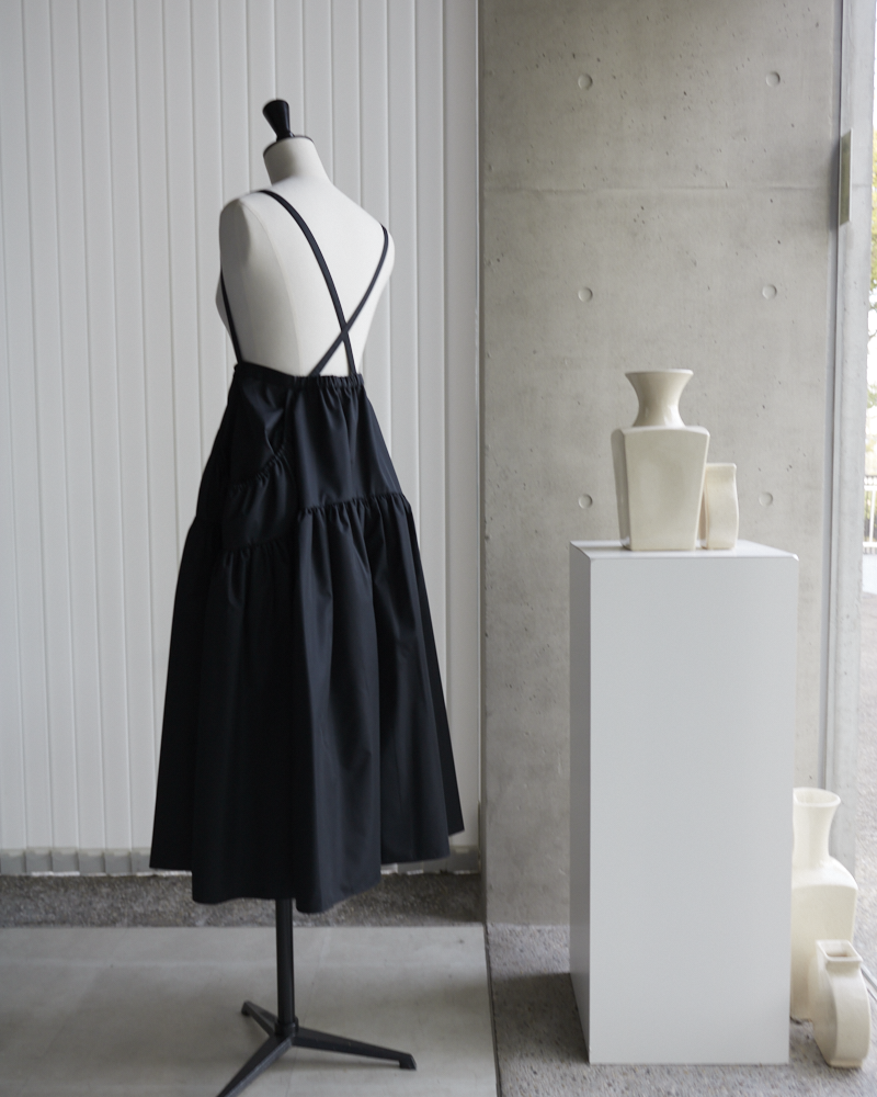 週末お値下げメゾンドアールmaison de R スラブトレンチジレワンピース-