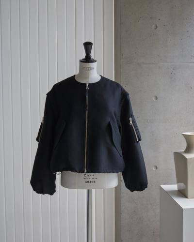 maison de R】2024ブルゾン モノトーンツイード へんぴ 未使用 maison de R】2024ブルゾン モノトーンツイード へんぴ 未使用