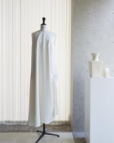 【美品】maison de R メゾンドアール ニット ケープ アイボリー F 美品】maison de R メゾンドアール ニット ケープ アイボリー F