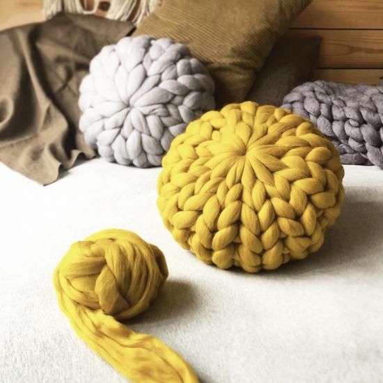 CHUNKY KNIT CUSHIONチャンキーニットクッション -マスタード S CHUNKY KNIT CUSHIONチャンキーニットクッション -マスタード S