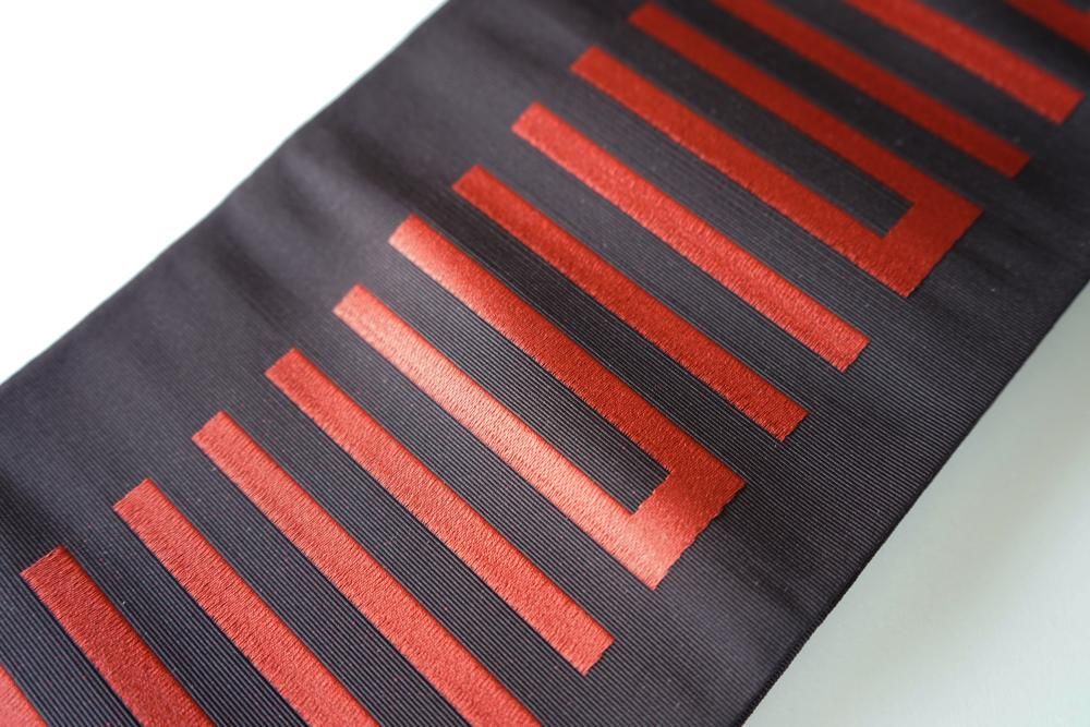 ニコ段 赤黒 半幅帯 博多織