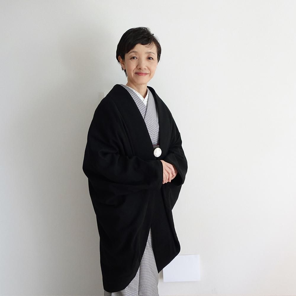 <img class='new_mark_img1' src='https://img.shop-pro.jp/img/new/icons13.gif' style='border:none;display:inline;margin:0px;padding:0px;width:auto;' />モモンガコート フラノ ジョーゼット 黒 木ノ花