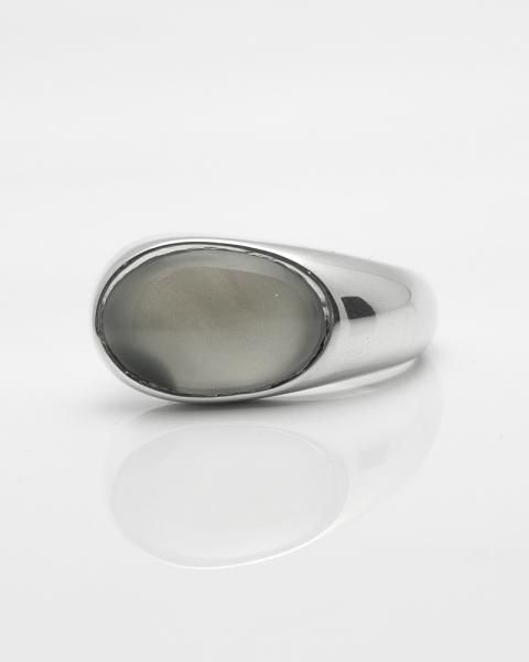 1015mm oval cabochon Chalcedony ring<br>