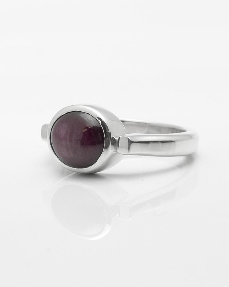 One-Off jewelry オーバルカボションパープルスターサファイア1