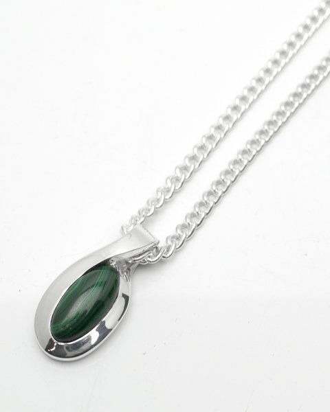 Dec. 2021 peacock Eyes <br>malachite silver necklace<br>