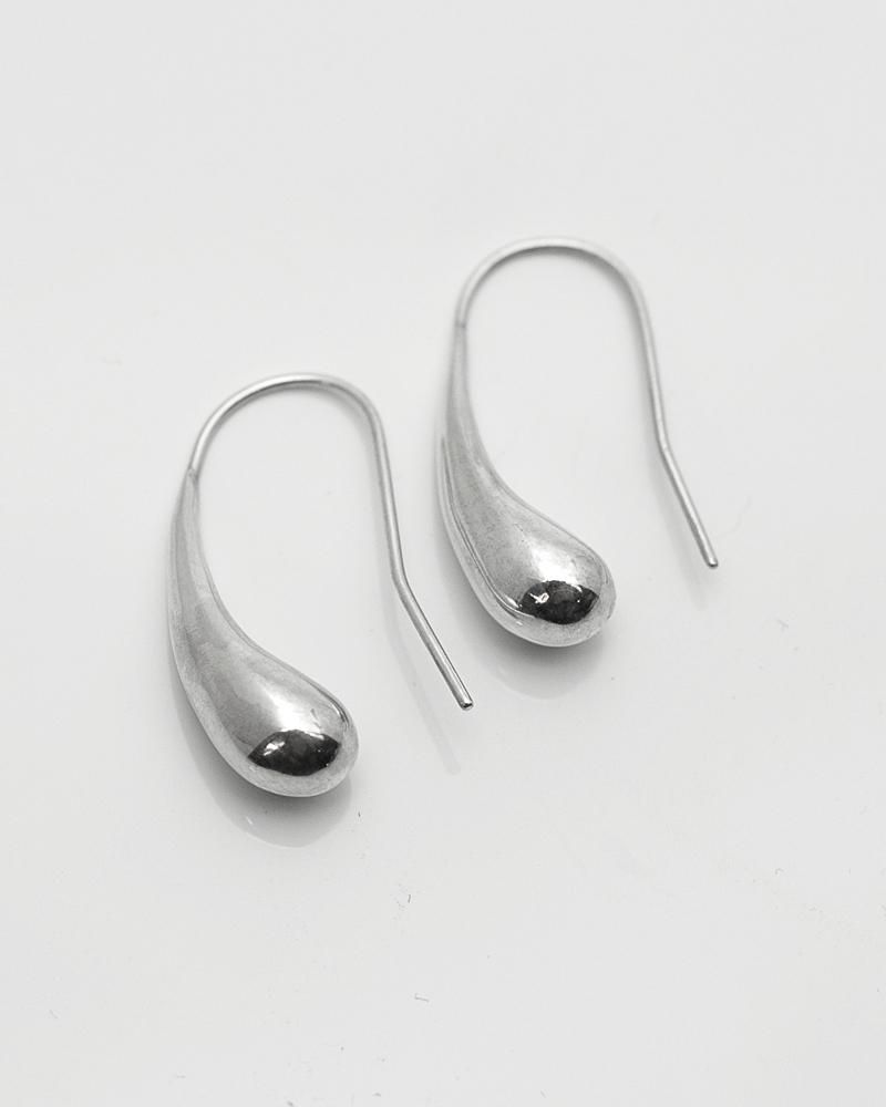 shisui/シスイ シルバーピアス sign short drop pierce|シルバー shisui/シスイ シルバーピアス sign short drop pierce|シルバー