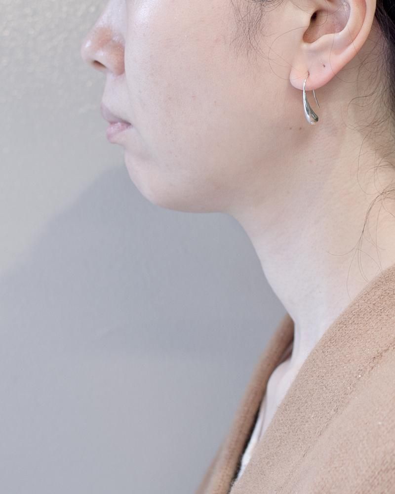 shisui/シスイ シルバーピアス sign short drop pierce|シルバー shisui/シスイ シルバーピアス sign short drop pierce|シルバー