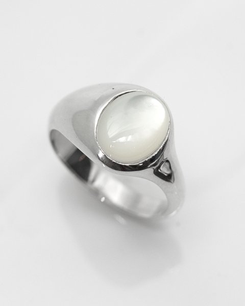 QUINTET halbe <br>White shell silver ring<br>