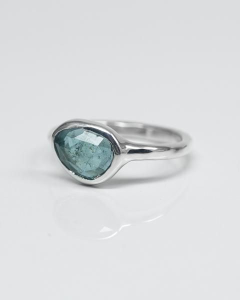 One-Off Aqua <br>indigolite tourmaline ring<br>
