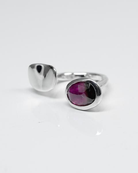One-Off Mush <br>bicolor tourmaline ring<br>