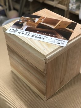 りんご箱 蓋付 角箱 4箱 //  ウッドボックス 木箱 収納 diy 木製
