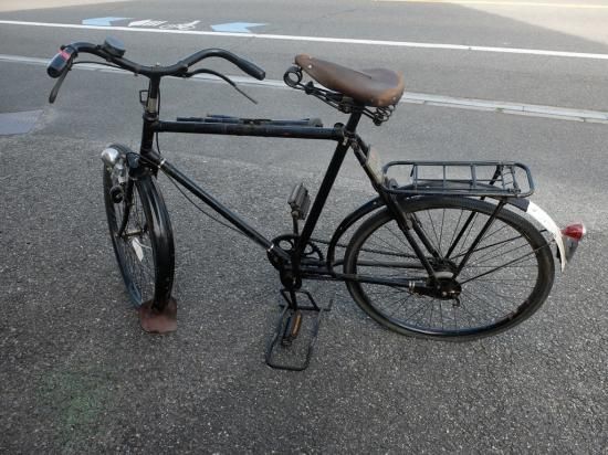 スイス軍自転車