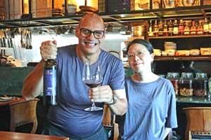 オーナー・シェフのマルセロさんと奥様