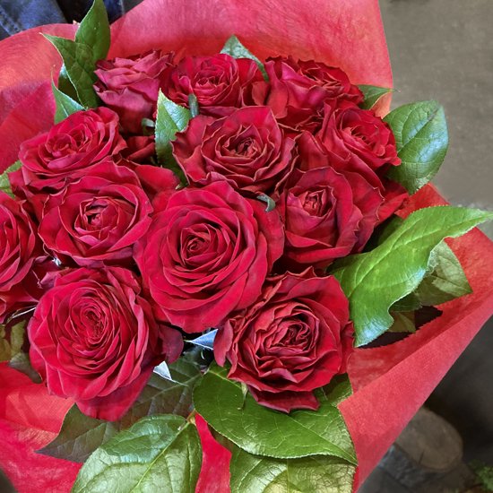 愛の告白に12本のバラの花束を 通販 バレンタインデーやホワイトデーにおすすめ