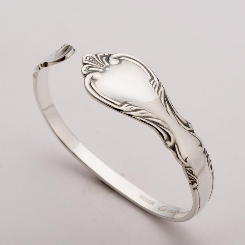 Tiffany スプーンバングル 締め切っ Tiffany スプーンバングル 締め切っ