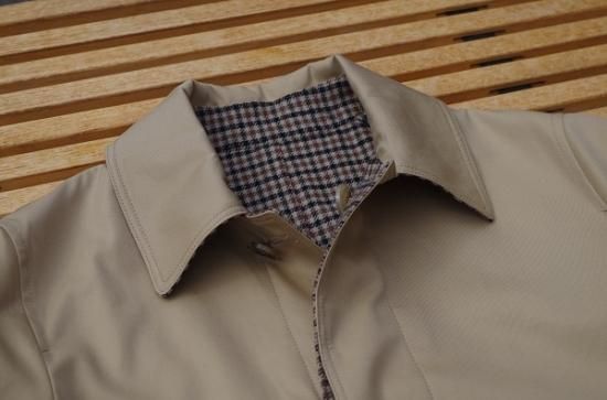 INVERTERE ”rev balcollar coat” SECOURS / ONLINE SHOP