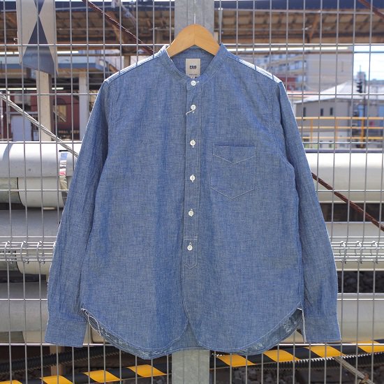 FOB FACTORY ”Chambray BAND COLLAR SHIRT”<img class='new_mark_img2' src='https://img.shop-pro.jp/img/new/icons2.gif' style='border:none;display:inline;margin:0px;padding:0px;width:auto;' />