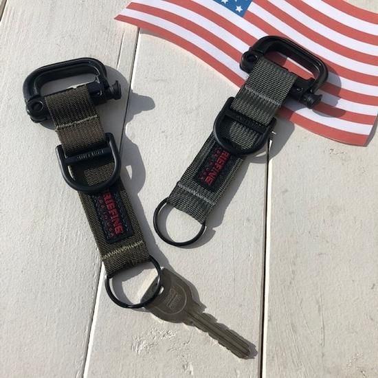 BRIEFING KEY HOLDER
