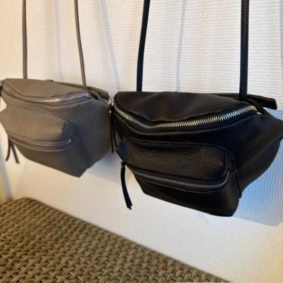 <img class='new_mark_img1' src='https://img.shop-pro.jp/img/new/icons14.gif' style='border:none;display:inline;margin:0px;padding:0px;width:auto;' />SLOW”Shrink - Fanny Pack -”