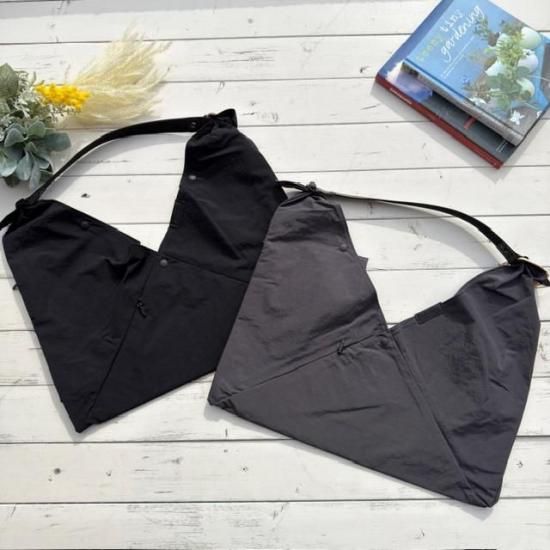 <img class='new_mark_img1' src='https://img.shop-pro.jp/img/new/icons8.gif' style='border:none;display:inline;margin:0px;padding:0px;width:auto;' />SLOW Span Nylon - Wrap Bag - S