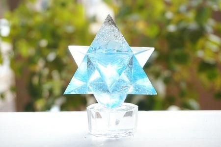 非売品】オルゴナイト☆シリウスの目覚め マカバ型 アクア 台座付き