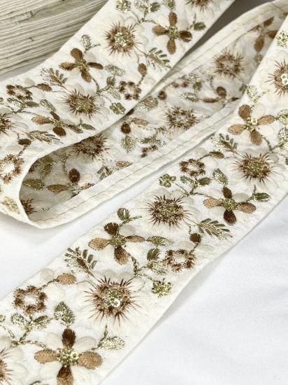 インド刺繍リボン/画像の全部 在庫処分 60サイズ トータル20m以上 3cm幅 インド刺繍リボン 切り売り | インド刺繍リボンカット売り
