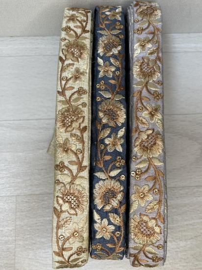 インド刺繍リボン】MW007 インド刺繍リボン約25mm幅 50cm単位