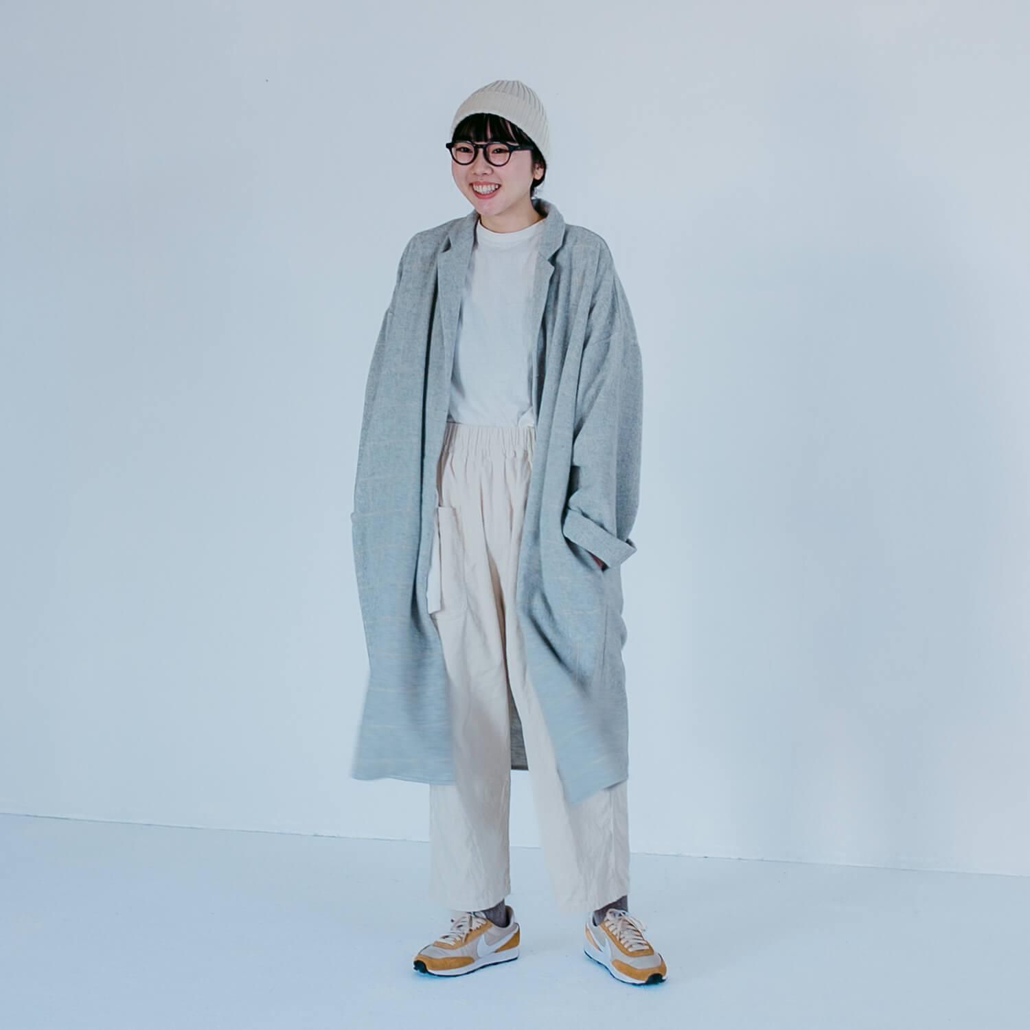 MUYA_2023_Liverycoat_tailoredcollar_LightGray_Check8