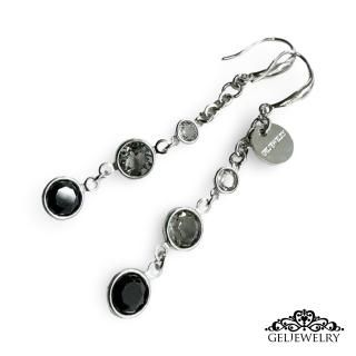 Pierce Chanel Black