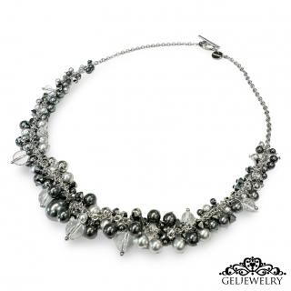 <img class='new_mark_img1' src='https://img.shop-pro.jp/img/new/icons14.gif' style='border:none;display:inline;margin:0px;padding:0px;width:auto;' />Bubble Necklace Pearl Black