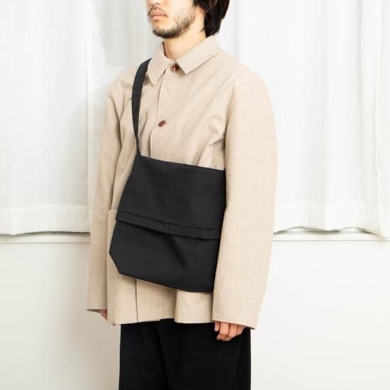 KaILI - カイリ】TRANSFORM BAG M - BLACK | 公式通販サイト