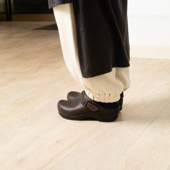 dansko (ダンスコ) INGRID OILD クロッグ Antique Brown