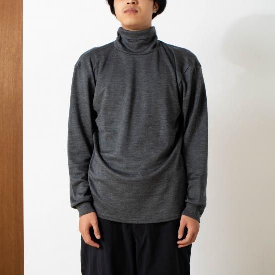 comm.arch.(コム・アーチ)/HAND FRAMED CREW NECK P/O クルー