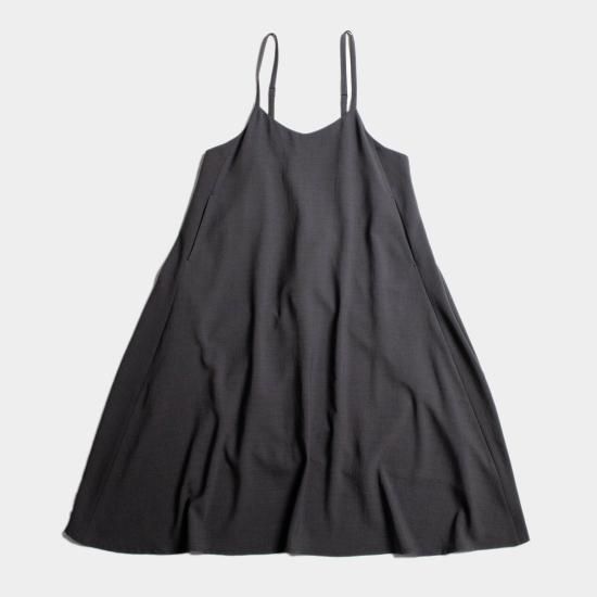 NO CONTROL AIR ノーコントロールエアー 「スパンポリエステル・ドレープカルゼ素材 キャミソールワンピース 」 - WEEKENDER  SHOP ANDEL