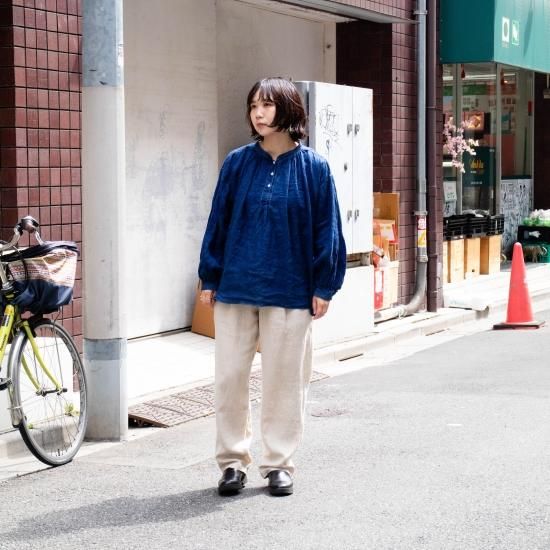 ŠP(エシュペー) 「INDIGO LINEN BLOUSE」-WEEKENDER SHOP ANDEL ŠP(エシュペー) 「INDIGO LINEN BLOUSE」-WEEKENDER SHOP ANDEL