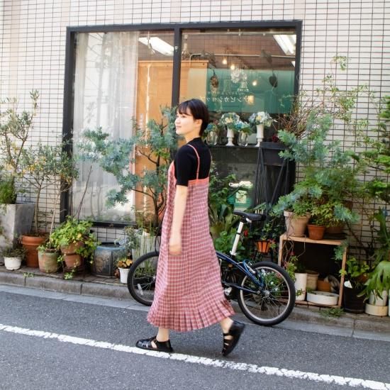 SUSURI ススリ 「フルッタードレス 23-221」 - WEEKENDER SHOP ANDEL