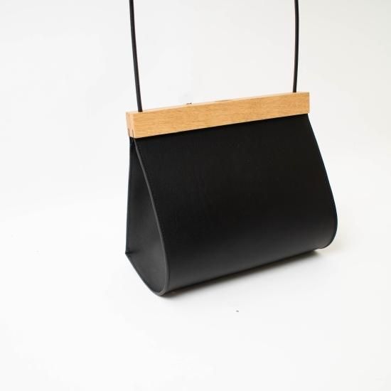 【信頼】 (ユルク) YURUKU 「Clap ANDEL SHOP WEEKENDER Pouch」－ Round Wood バッグ