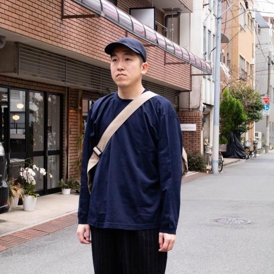 MATURE HA._MIL（マチュア―ハ ミル）「Linen Canvas素材 Trainer