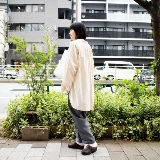 ŠP（エシュペー） 「ORGANIC COTTON OXFORD / BAND COLLAR SHIRT