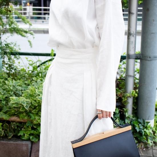 ŠP（エシュペー） 「1/60 LINEN APRON ONEPIECE」－WEEKENDER
