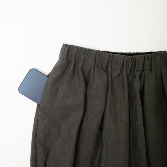 エシュペー　 DOUBLE TUCK WIDE TAPERED PANTS エシュペー DOUBLE TUCK WIDE TAPERED PANTS ŠP（エシュペー