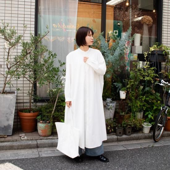 美品2024年製ノーコントロールエアー【定価3.7万】マオカラーシャツワンピース NO CONTROL AIR ノーコントロールエアー 「ストレッチポリエステル