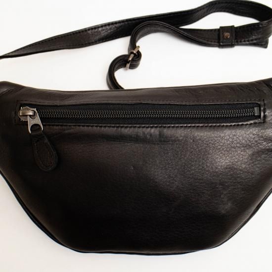 FUJITO フジト 「Leather Fanny Pack」－ WEEKENDER SHOP