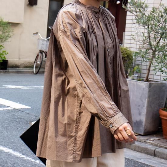 ŠP(エシュペー) 「CHURCH SMOCK BLOUSE」-WEEKENDER SHOP ANDEL ŠP(エシュペー) 「CHURCH SMOCK BLOUSE」-WEEKENDER SHOP ANDEL